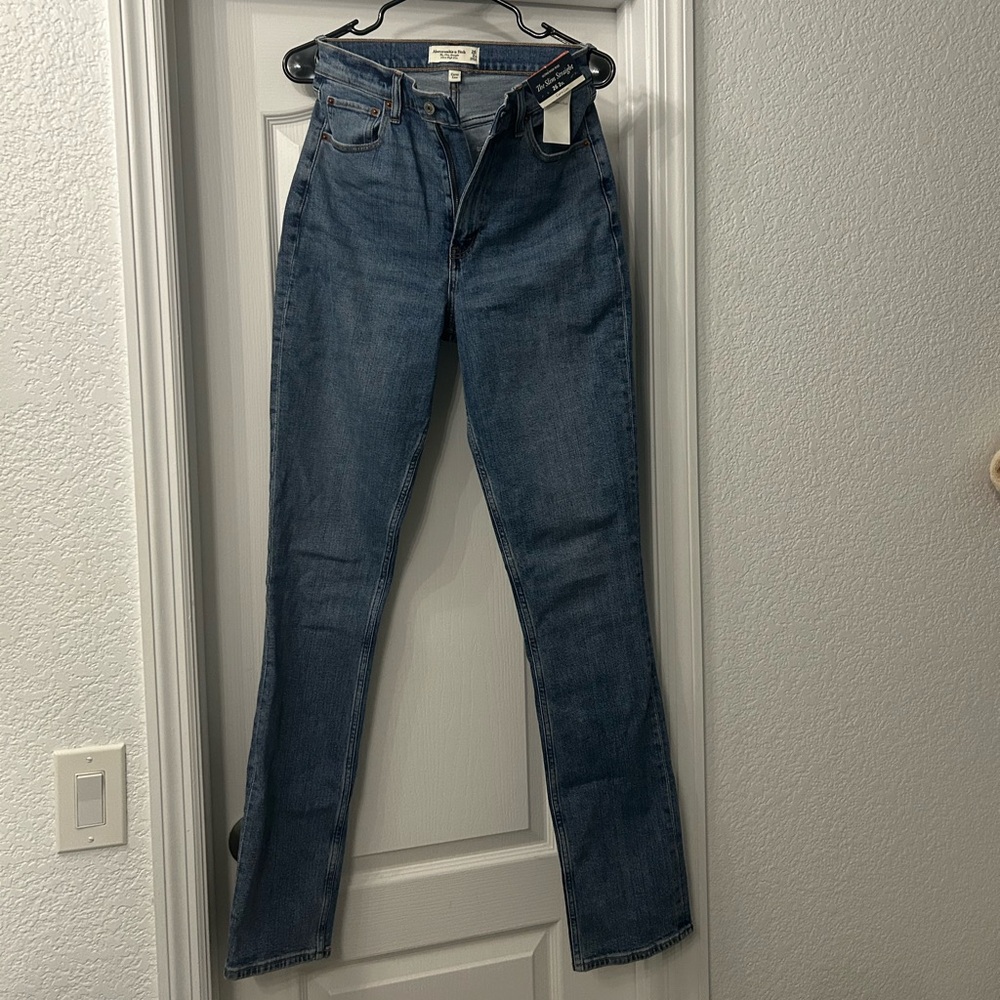 Curve Love Ultra High Rise 90s Slim Straight Jean